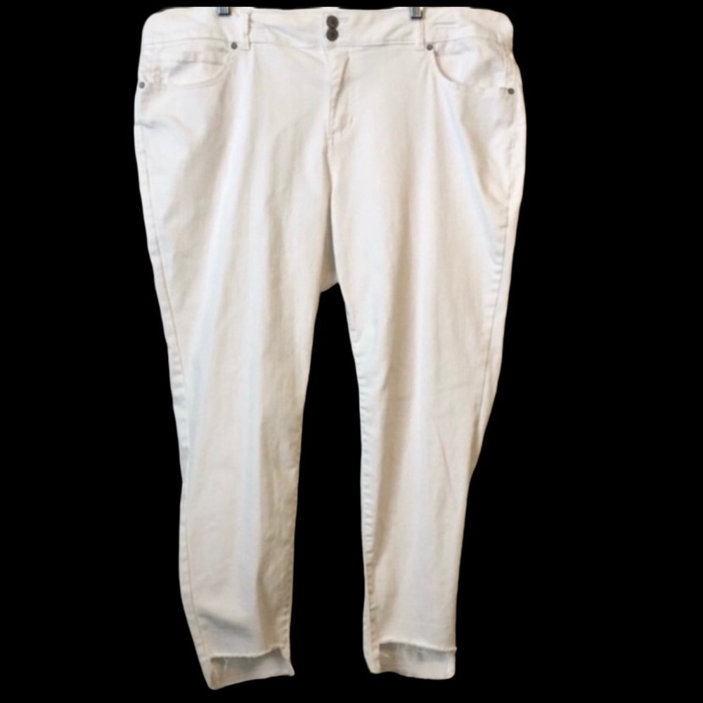 Gibson Latimer Plus White Ankle Pants